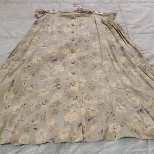 Sag Harbor mint skirt with flowers size XL